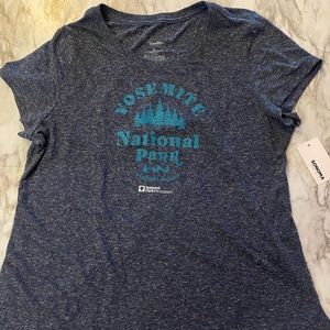 Women’s Sonoma Graphic Tee-NWT